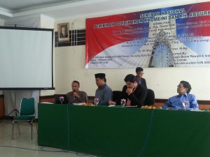 تبیین افکار سیاسی امام خمینی(ره) و گوسدور (عبدالرحمن واحد رئیس جمهور سابق اندونزی)"